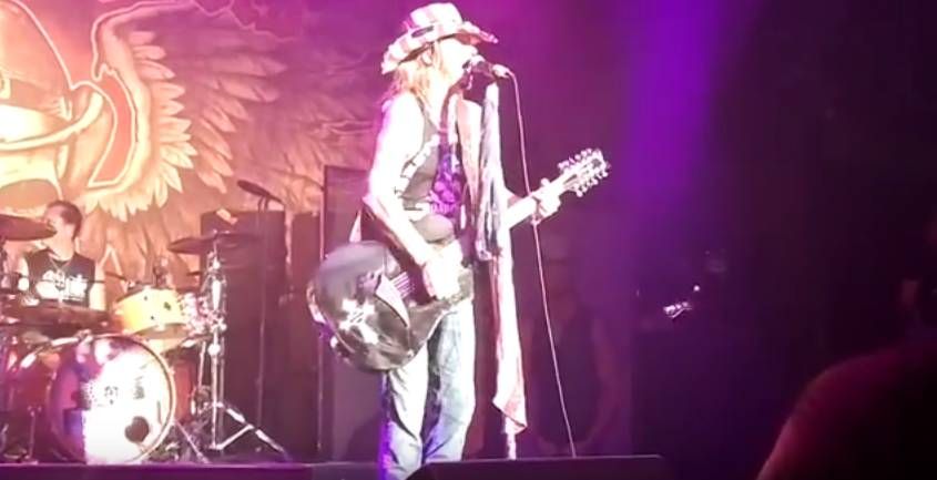 BRET MICHAELS Speaks About DEF LEPPARD And POISON Tour During Hampton Beach Concert