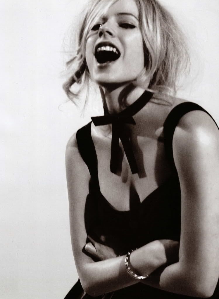 83328_avrilcitizen_K_123_447lo.jpg