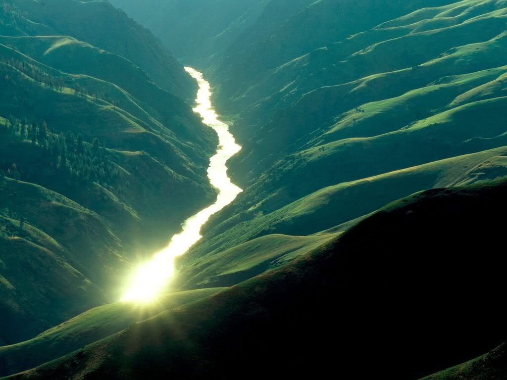 SunlightReflectingofftheSalmonRiver.jpg