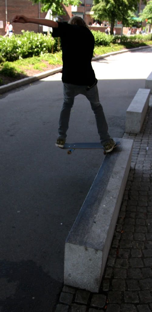 Noseslide.jpg