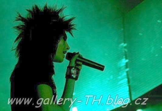 l_ec98996320a8f23efd02447a936a3d96.jpg picture by gallery_th