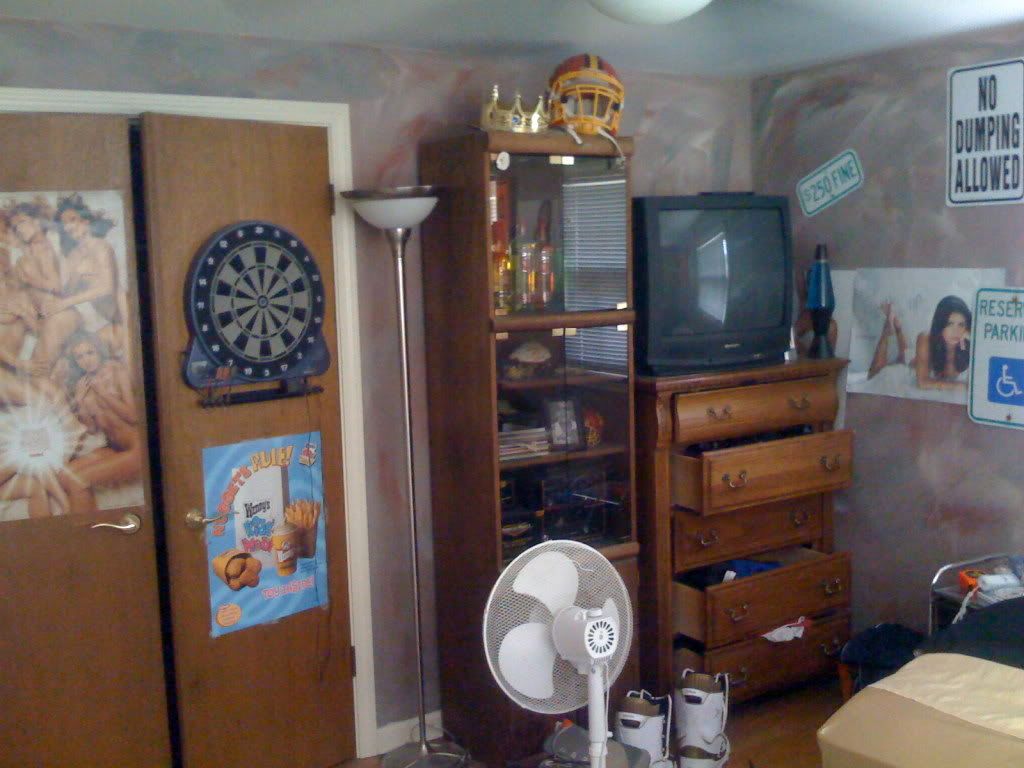 Cool things to have in your room? Forums