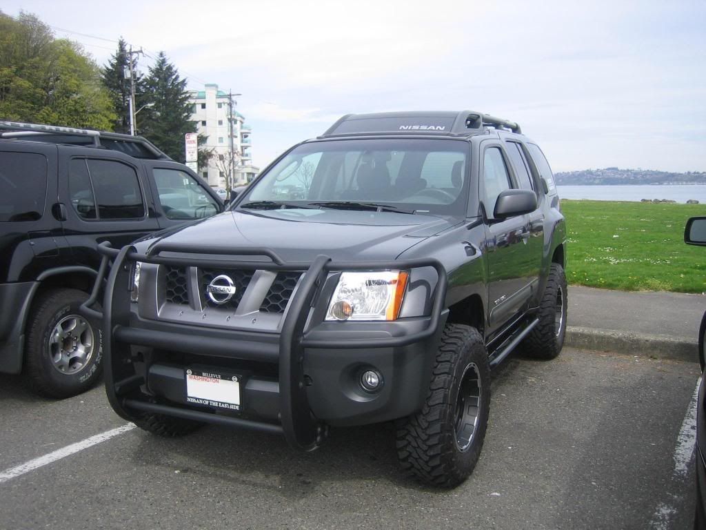 2008 Nissan xterra tire jack