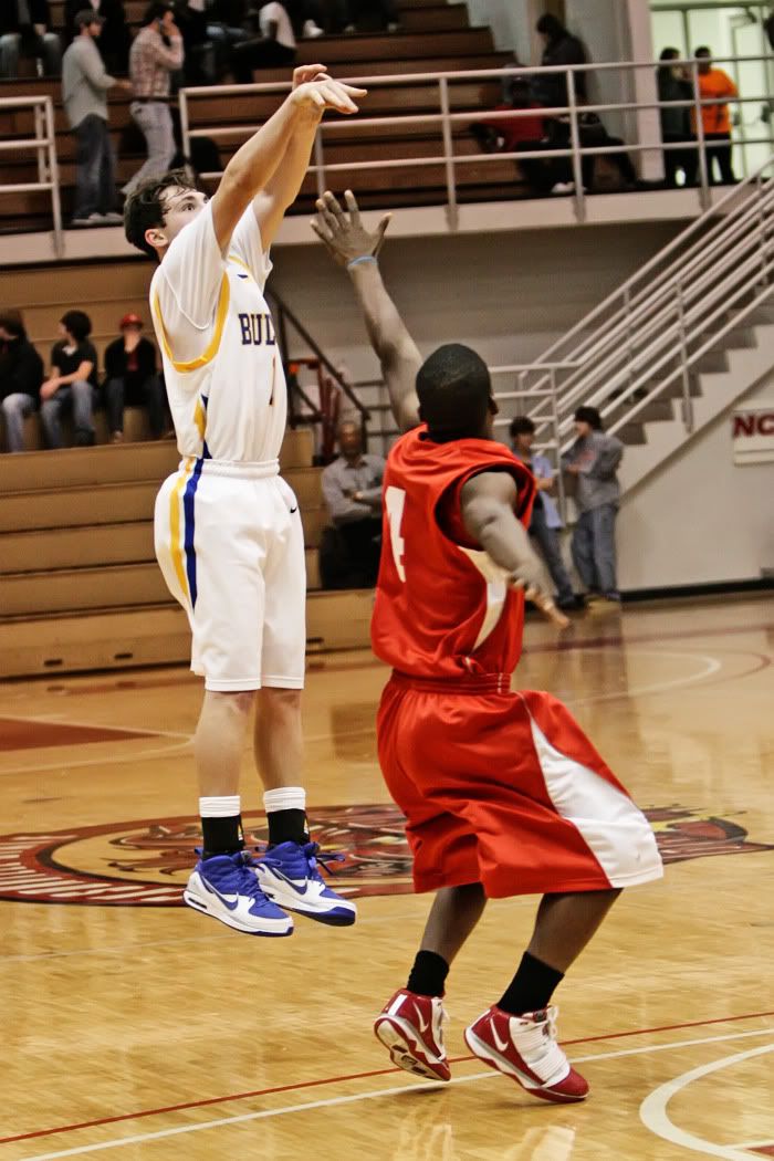 IMAGE: http://i197.photobucket.com/albums/aa204/Rolltide2588/IMG_0374.jpg