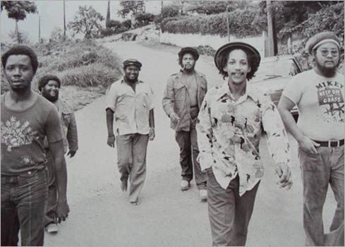 Junior Keating & Jah Thomas - Long Long Time - I Hear It In The News Junior Keating & Jah Thomas - Long Long Time - I Hear It In The News