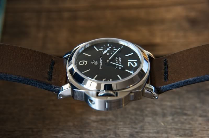 PAM005001-1.jpg