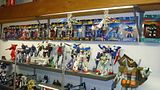 th_LAToyRoom-GundamMSIAs.jpg