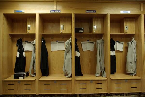 Mens-Locker-4.jpg