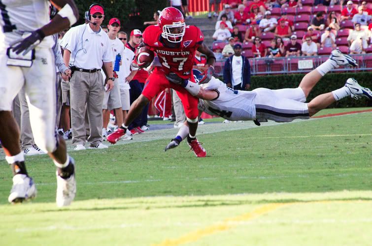 IMAGE: http://i197.photobucket.com/albums/aa31/mcphotography2k5/tpf5-1.jpg