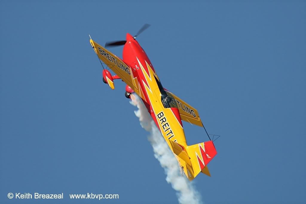 IMAGE: http://i197.photobucket.com/albums/aa5/KBVP/DavidMartingoingvertical.jpg