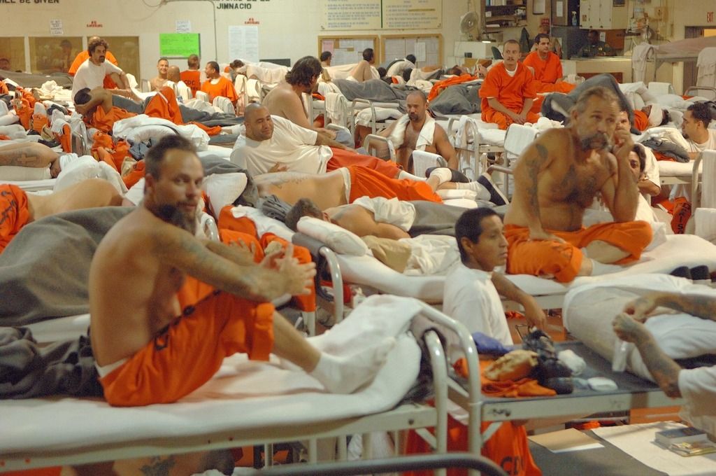 california-prison_zpssetifh1e.jpg