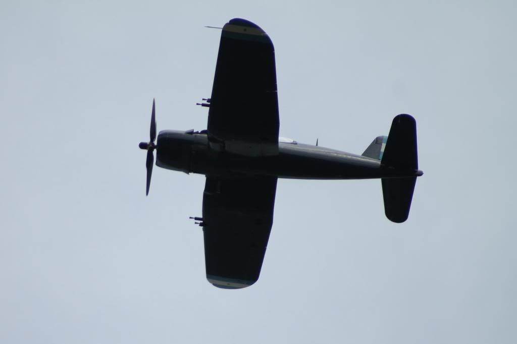 http://i197.photobucket.com/albums/aa78/JJELLIS_PHOTO/F4U-5%20Corsair%20FAH603/5_zps69398e43.jpg