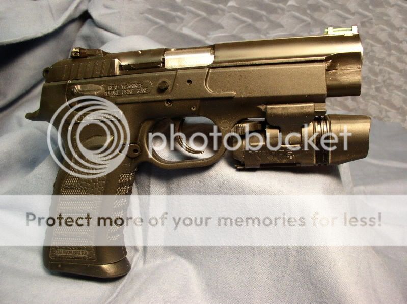 http://i197.photobucket.com/albums/aa176/rodslinger_2007/Witnesspolymer9mm.jpg