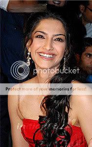 sonam-kapoor-00.jpg image by indyank